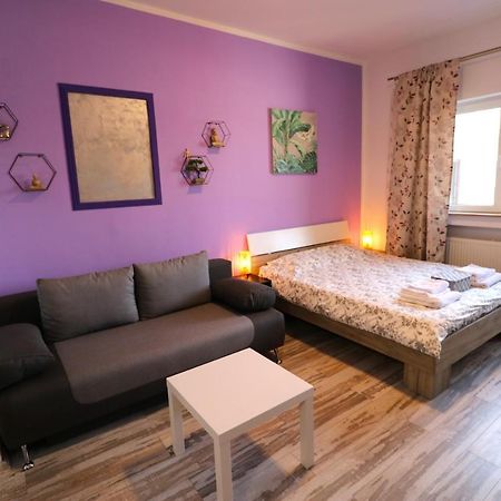 Apartamento Charming Cozy Studio - Old Town - Free Minibar Bucarest Exterior foto
