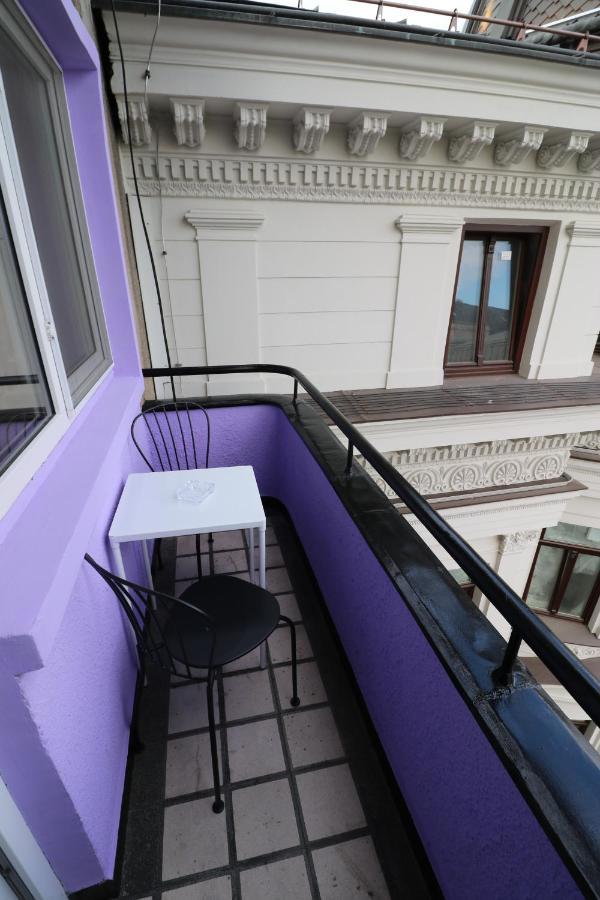 Apartamento Charming Cozy Studio - Old Town - Free Minibar Bucarest Exterior foto