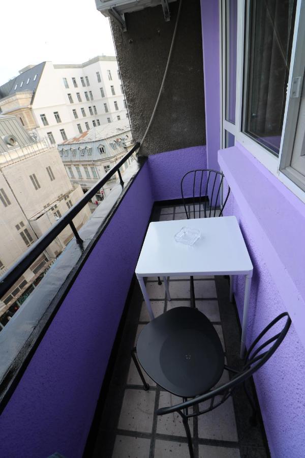 Apartamento Charming Cozy Studio - Old Town - Free Minibar Bucarest Exterior foto