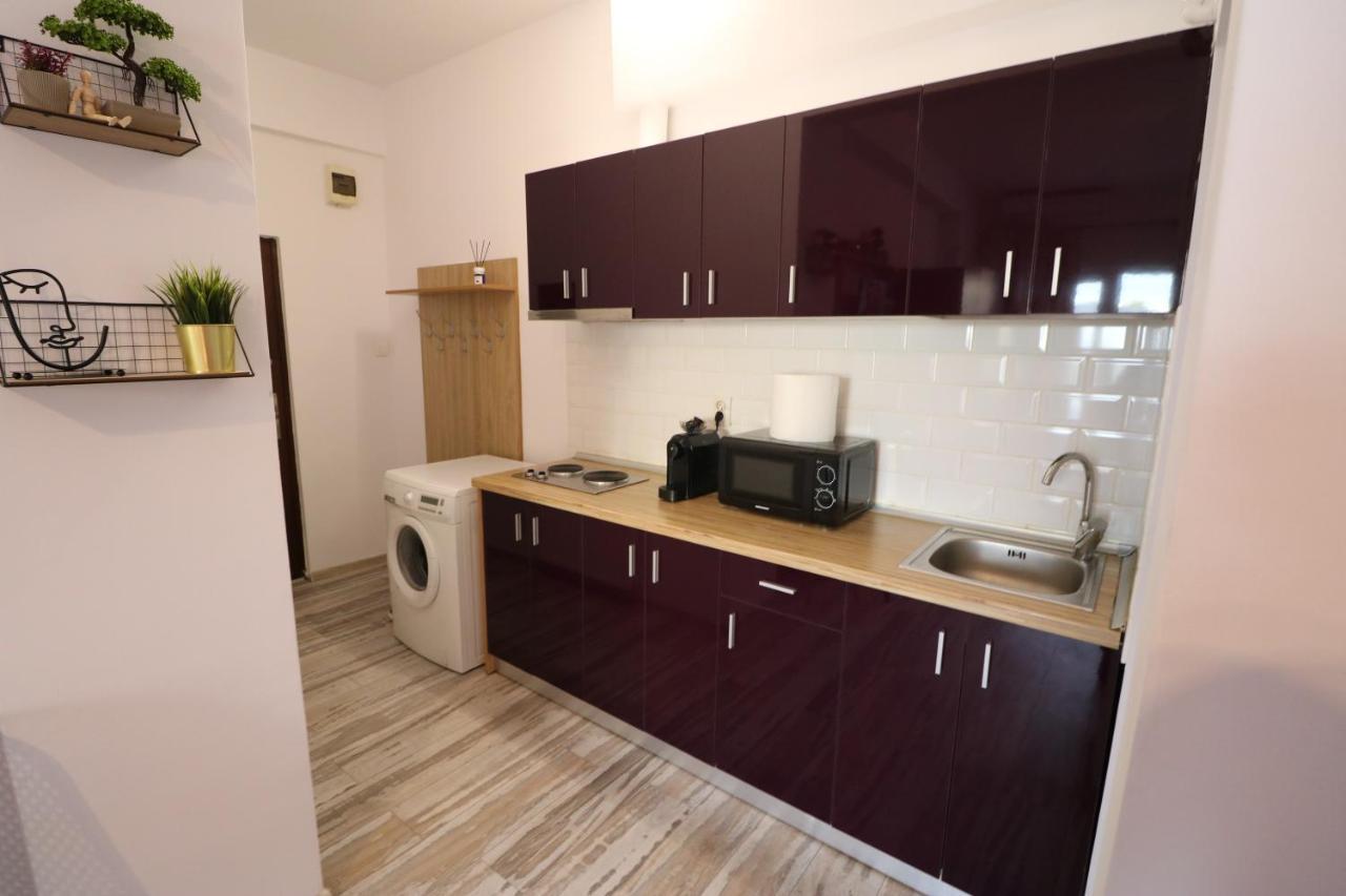 Apartamento Charming Cozy Studio - Old Town - Free Minibar Bucarest Exterior foto