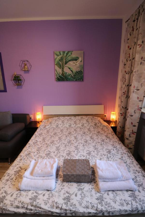 Apartamento Charming Cozy Studio - Old Town - Free Minibar Bucarest Exterior foto