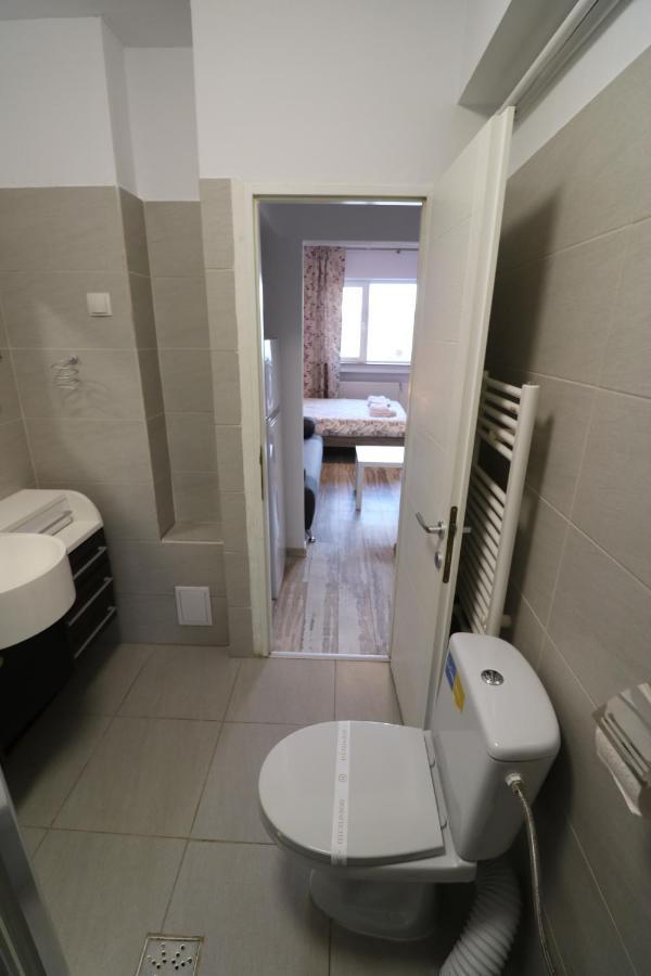 Apartamento Charming Cozy Studio - Old Town - Free Minibar Bucarest Exterior foto