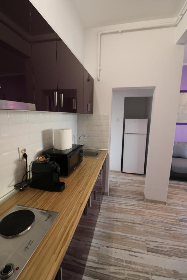 Apartamento Charming Cozy Studio - Old Town - Free Minibar Bucarest Exterior foto