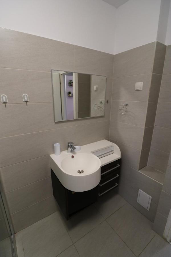 Apartamento Charming Cozy Studio - Old Town - Free Minibar Bucarest Exterior foto